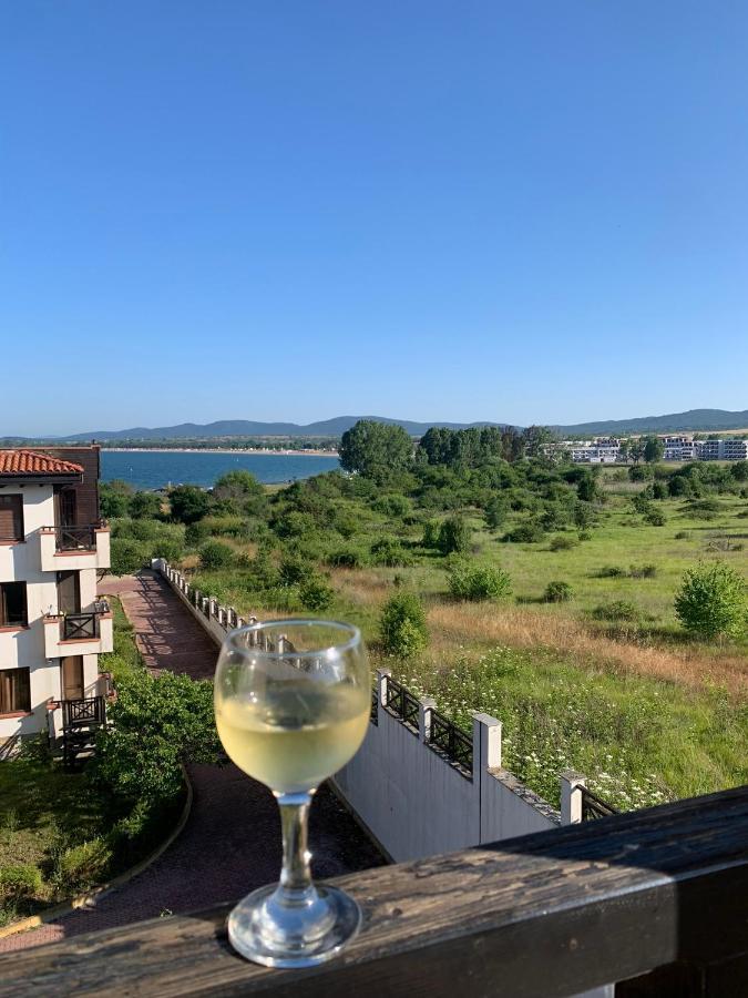 Apartment At St. Nicholas Complex-Igora Chernomorets Bagian luar foto